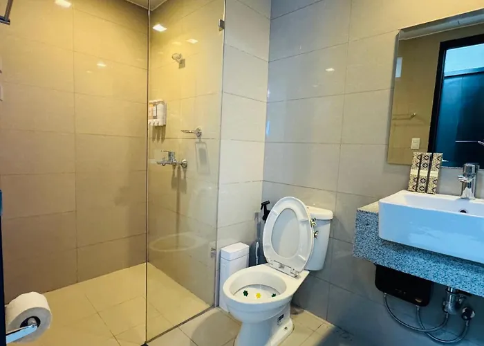 High-floor Near Okada, Airport, Of Dreams, Solaire And Moa With Free Pool And Gym Access