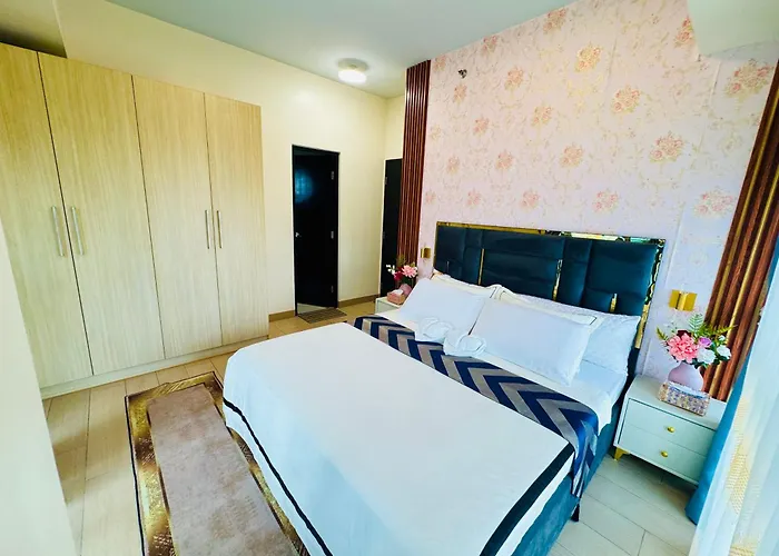 High-floor Near Okada, Airport, Of Dreams, Solaire And Moa With Free Pool And Gym Access Apartamento Manila